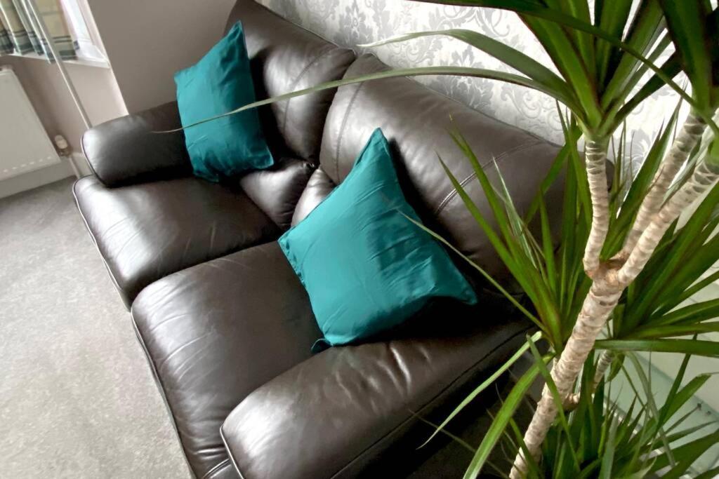 Spacious 2 Bed Apt Sleeps 4 Near Bournemouth Beach מראה חיצוני תמונה