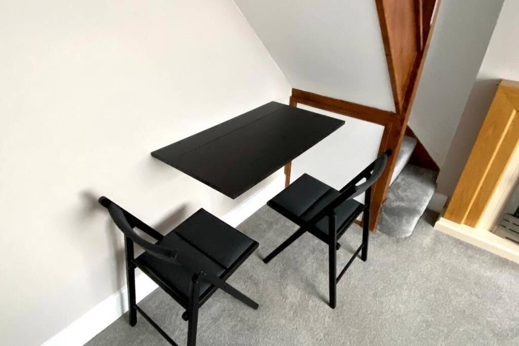 Spacious 2 Bed Apt Sleeps 4 Near Bournemouth Beach מראה חיצוני תמונה